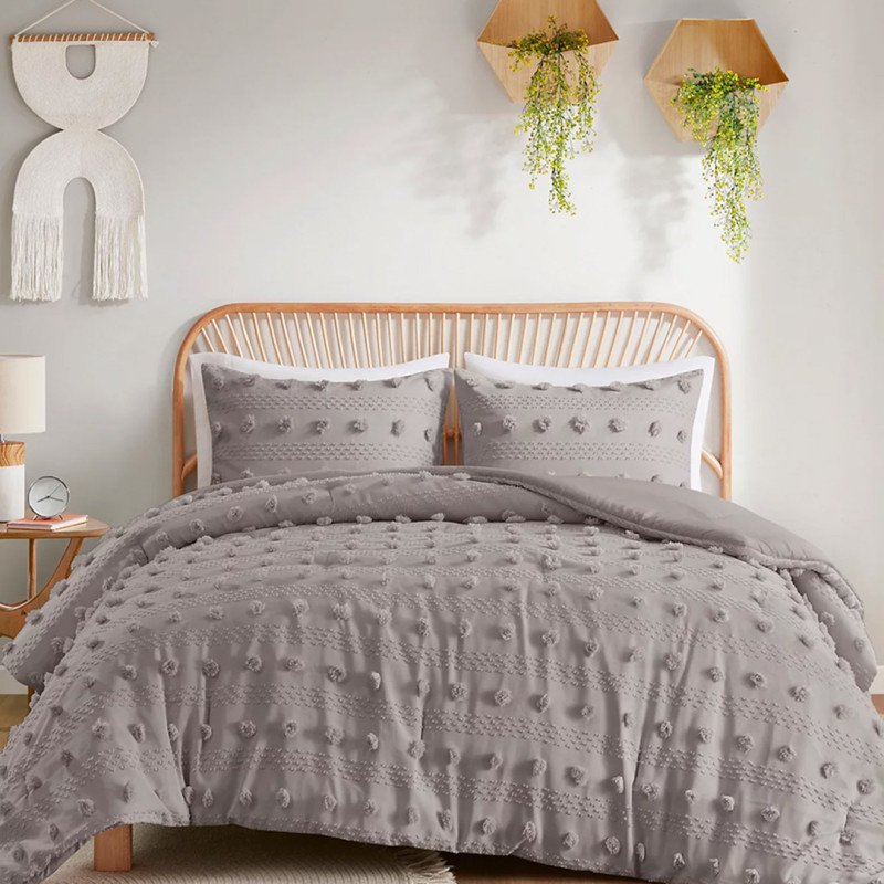 Macy's is selling a 'lightweight' $220 3-piece comforter set for only $66, and shoppers call it 'comfortable'