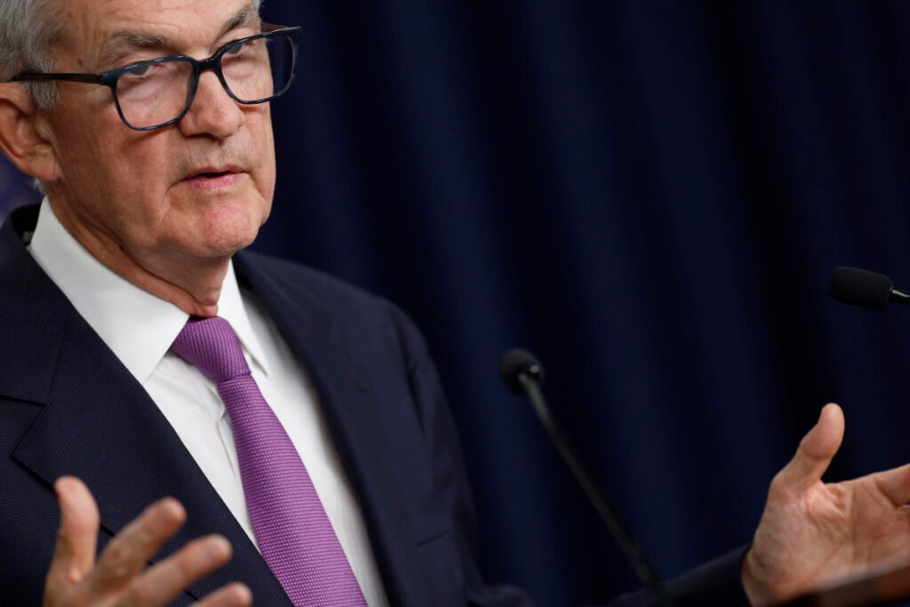 Fed chairman's hard-nosed message sends S&P 500 reeling