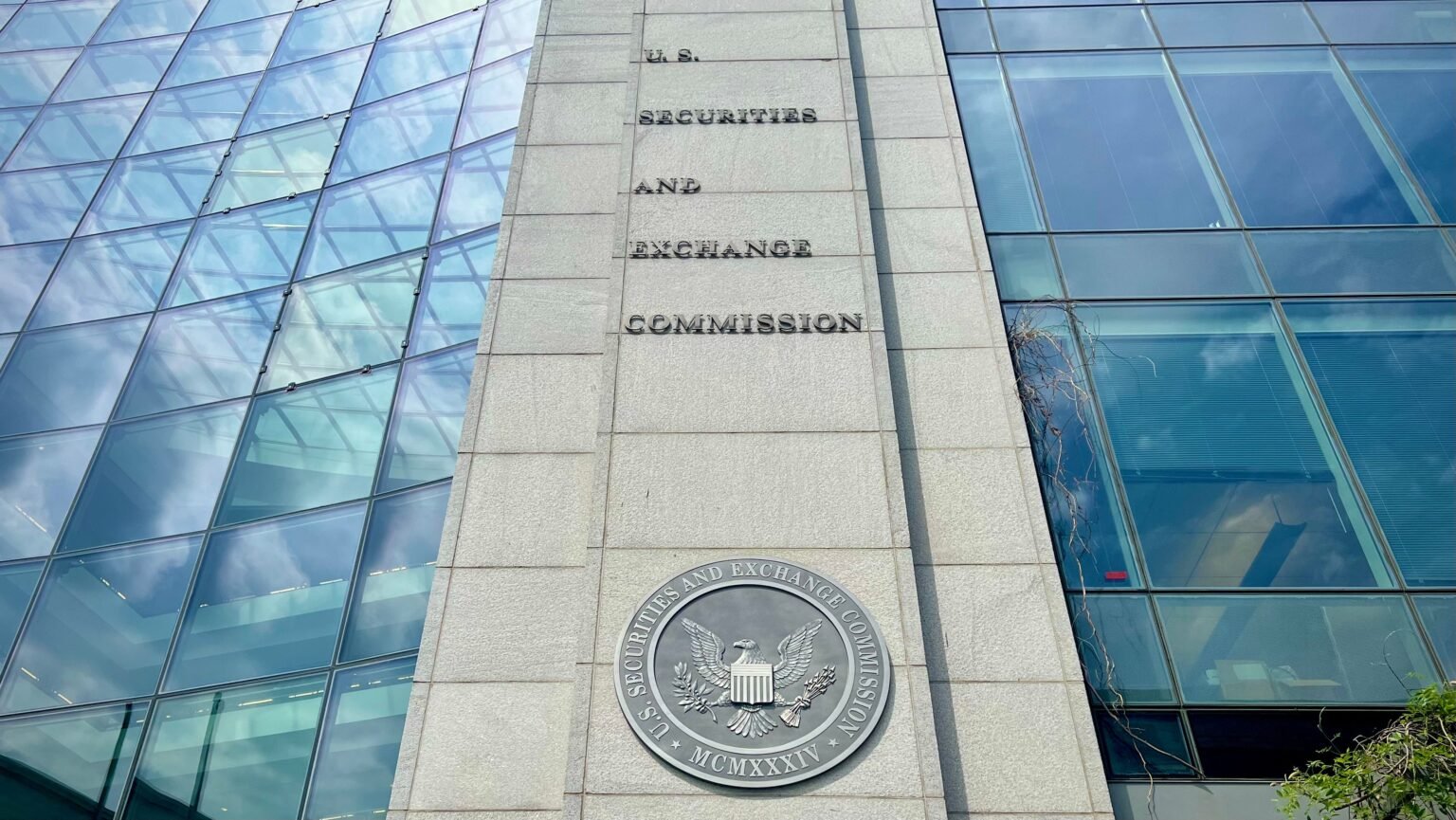 Crypto Coalition Tells SEC Staking Is ‘Essential Good,’ Not a Security
