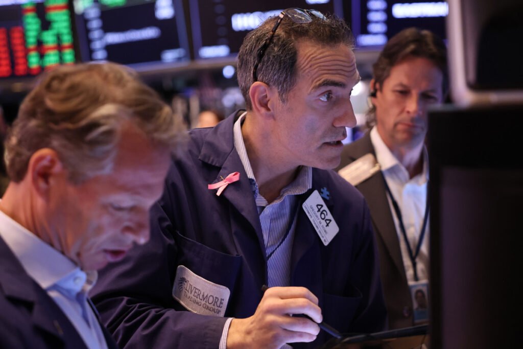 Billionaire fund manager has sharp one-word reaction to tariff's impact on manufacturing