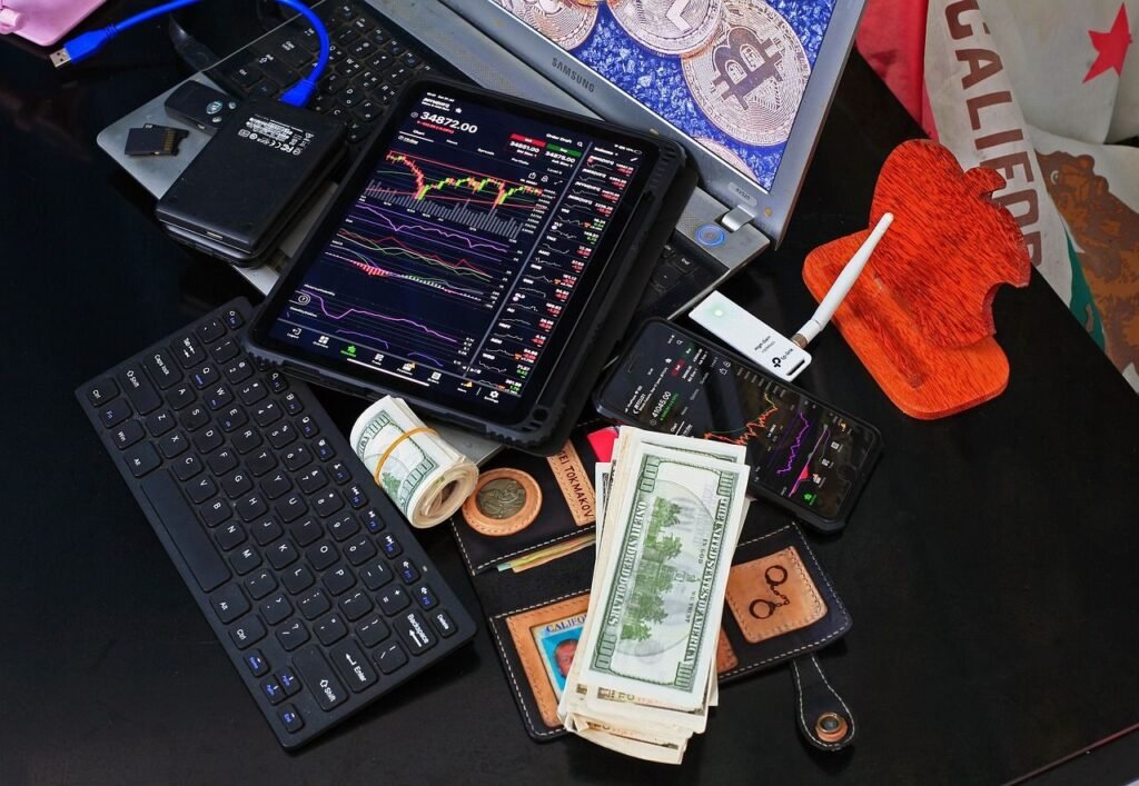 Dollar Index (DXY) Suffers Worst Crash Since 1991; Bitcoin’s ‘Stochastic’ Points to Renewed Drop Below $100K